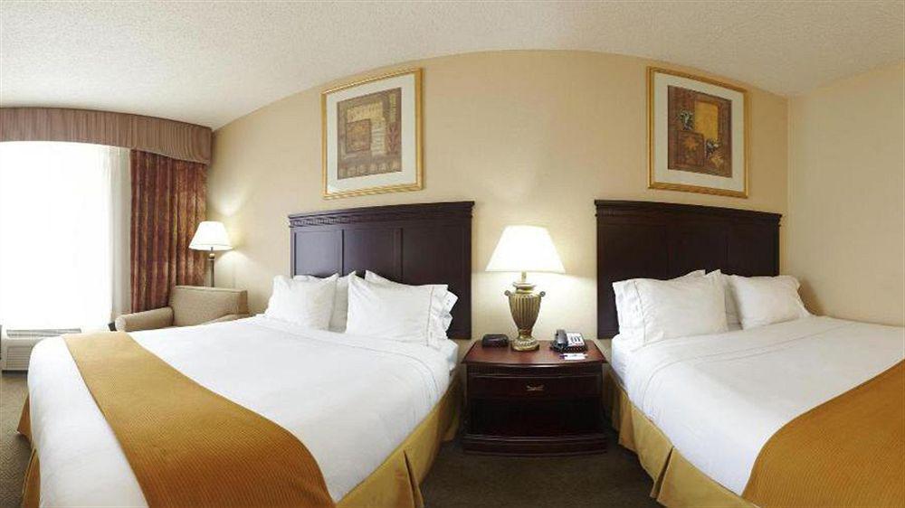 Holiday Inn Express Hotel & Suites Pell City Eksteriør bilde