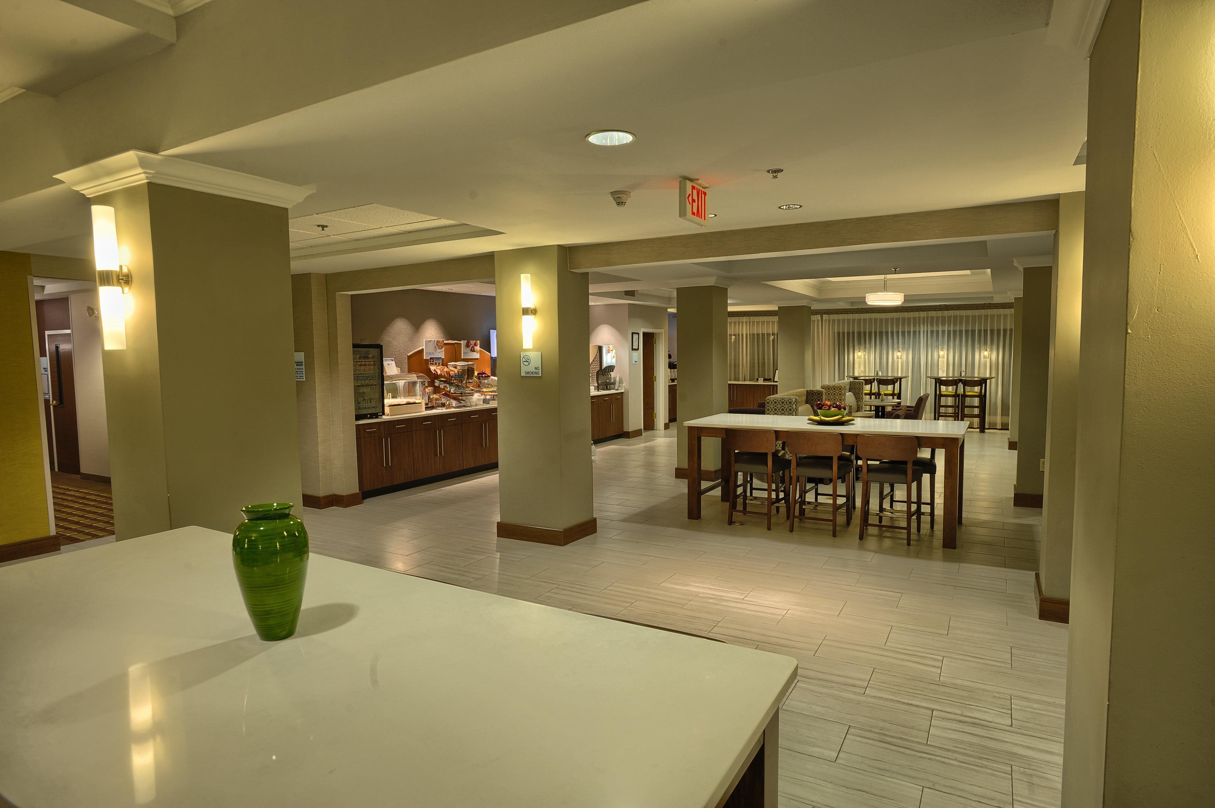Holiday Inn Express Hotel & Suites Pell City Eksteriør bilde
