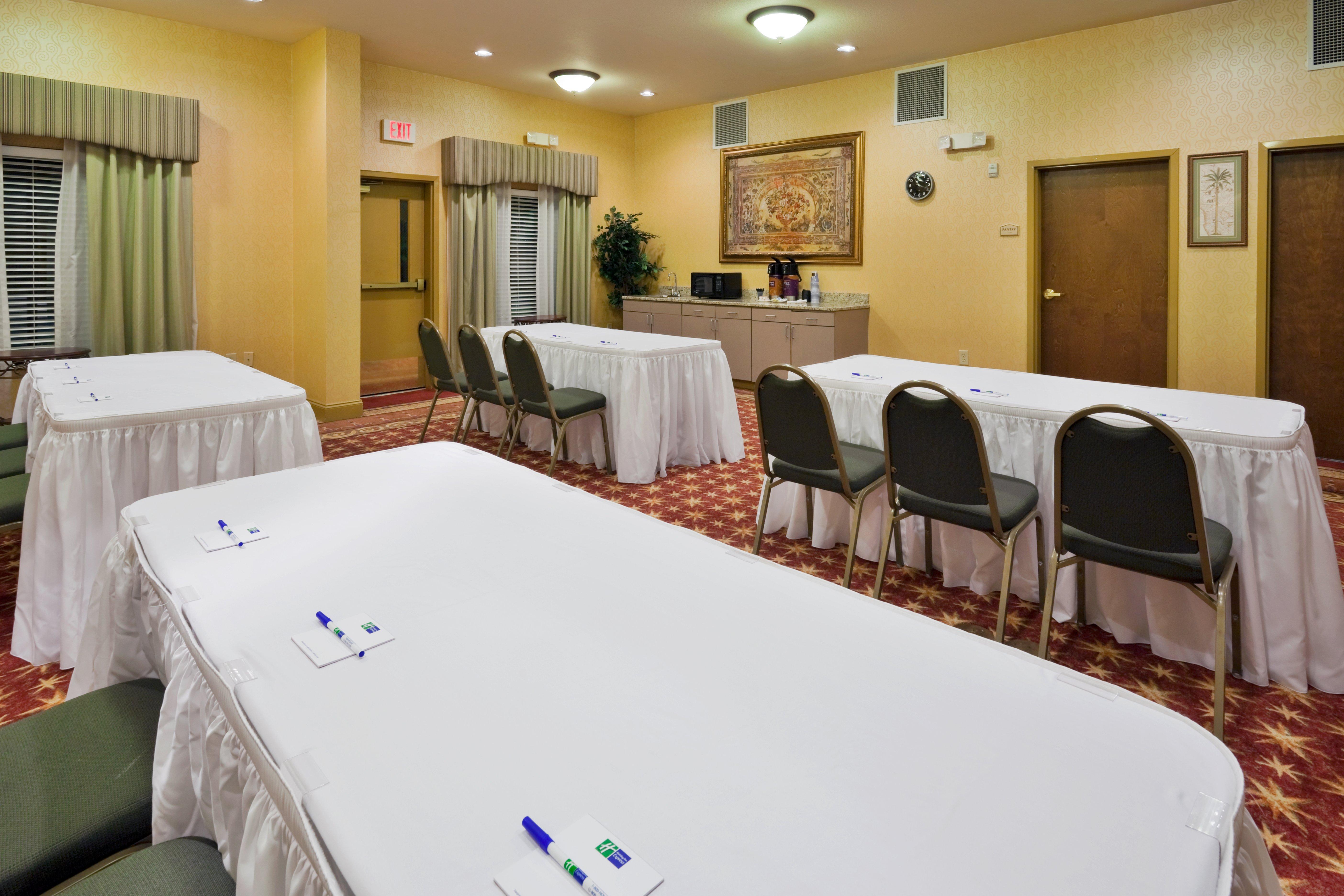 Holiday Inn Express Hotel & Suites Pell City Eksteriør bilde